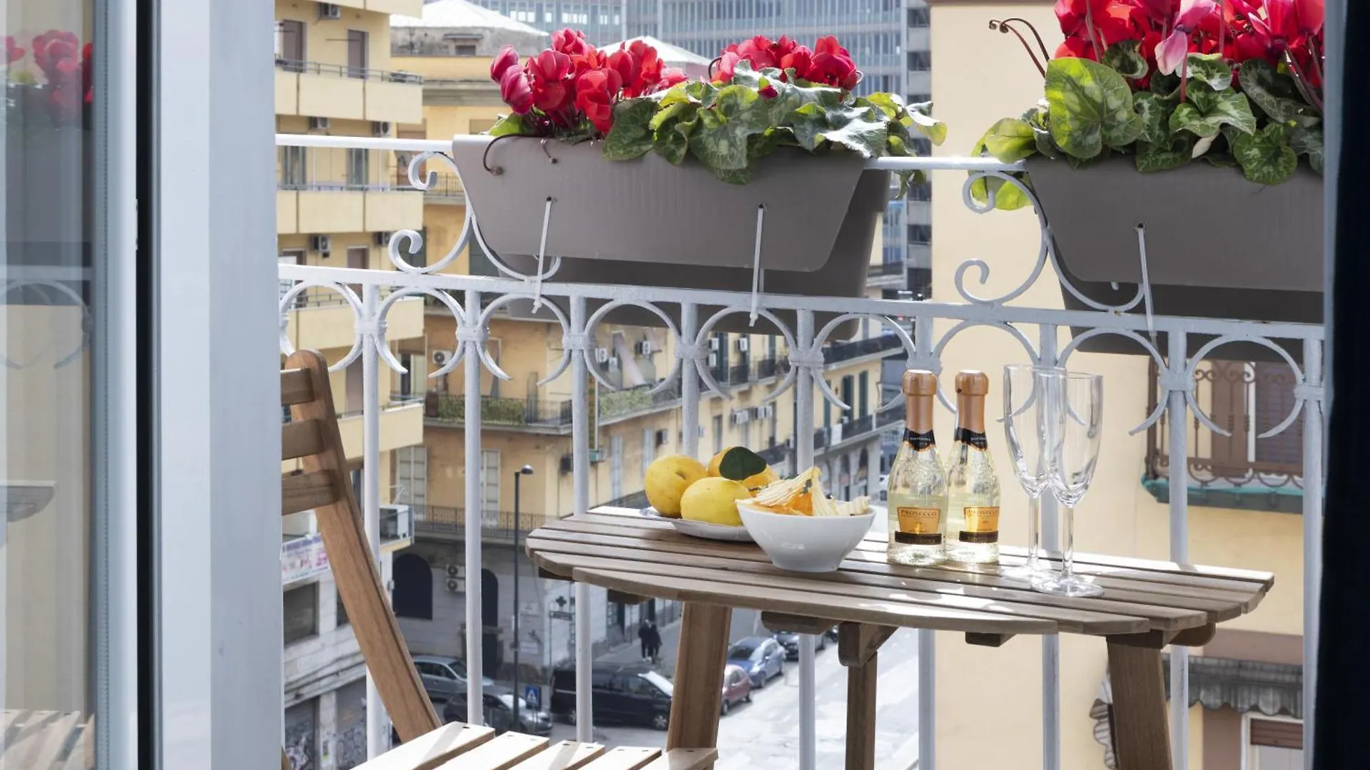 Sun&City Naples 0*,  Italy